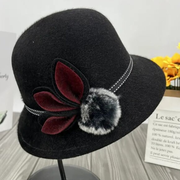 FALL/WINTER BUCKET HAT in Black - Picture 1 of 3